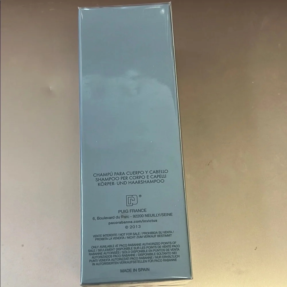 Paco Rabanne Invictus All Over Shampoo - Picture 2 of 3